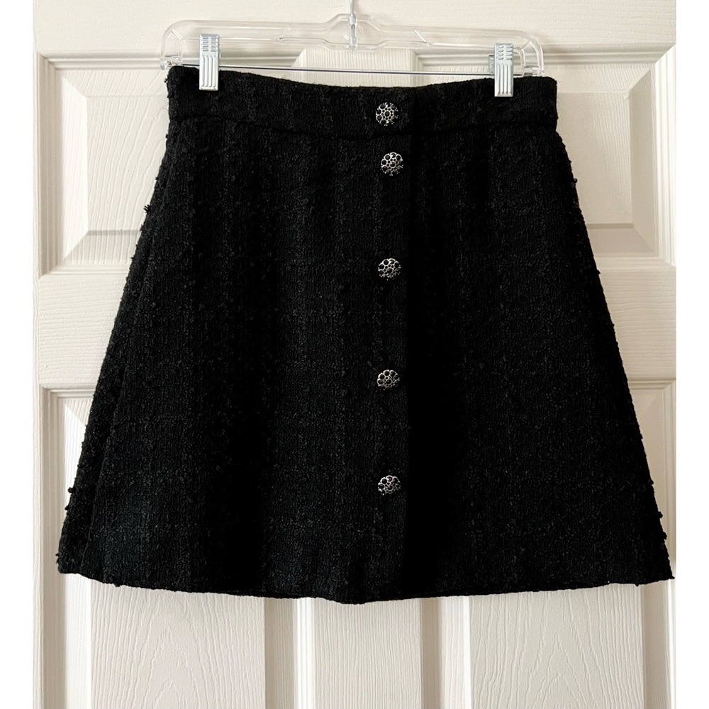 🆕 NWT H&M Button A-Line Skirt in Black